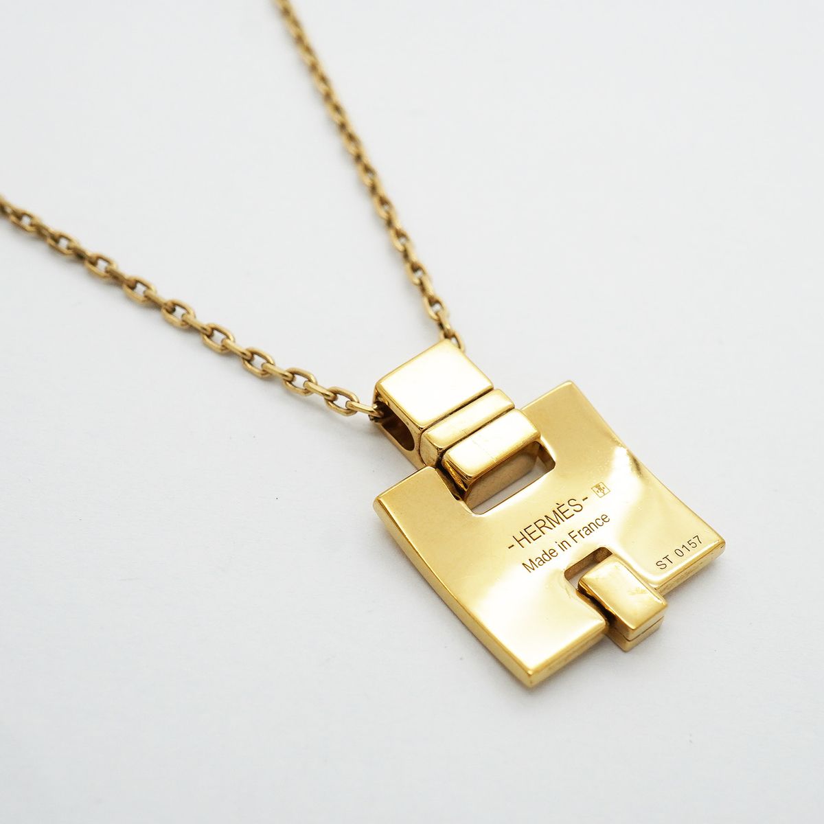Hermes Necklace Irene Gold Plated Black — view 2