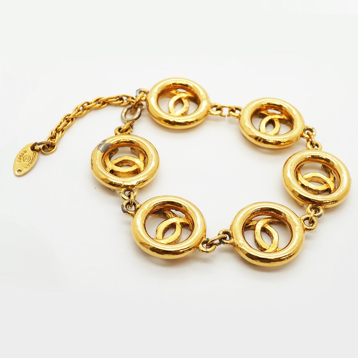 Chanel Bracelet Vintage CC Logo Round Circle Gold Plated — view 2