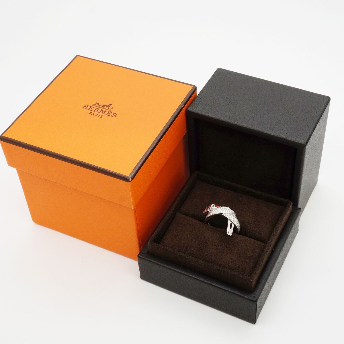 Hermes Ring Kelly Gavroche 18k White Gold Diamond — view 8