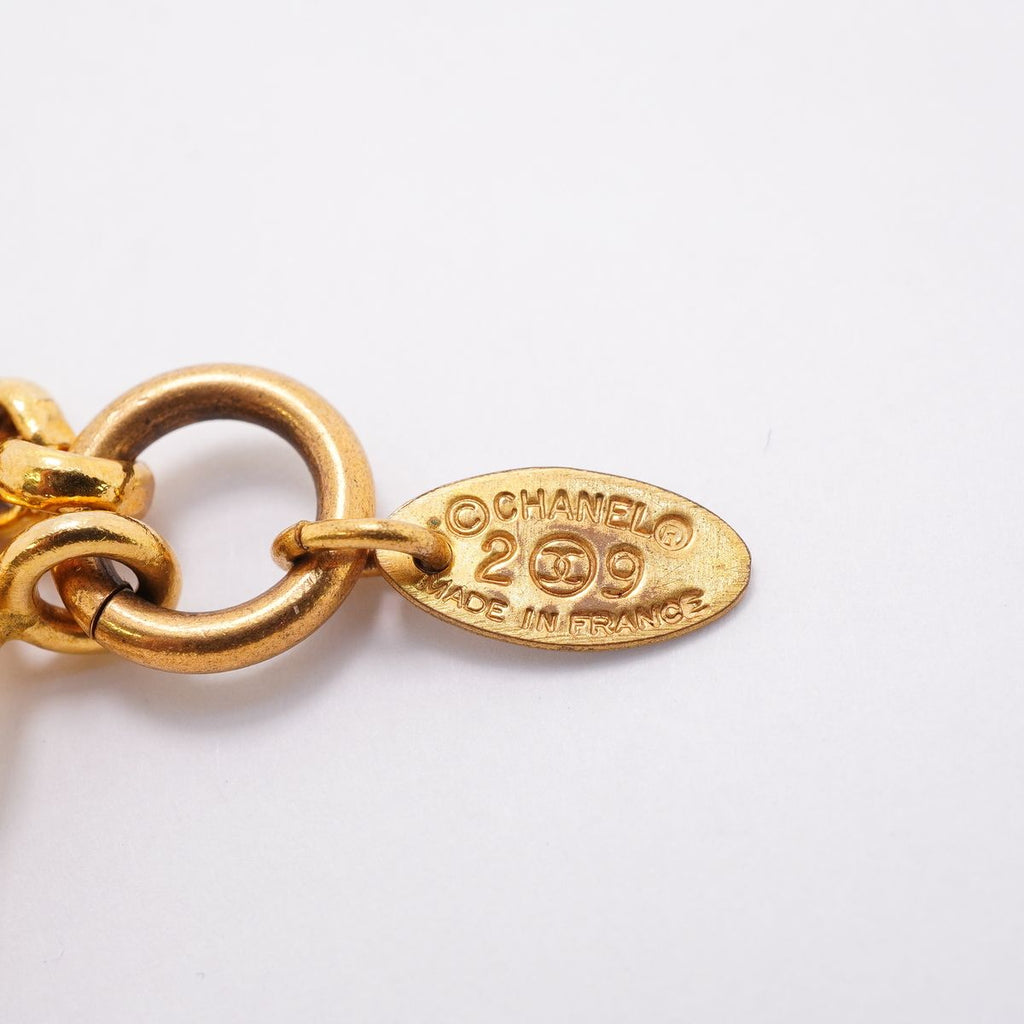 Chanel Necklace Vintage CC Logo Round Circle Gold Plated — view 5