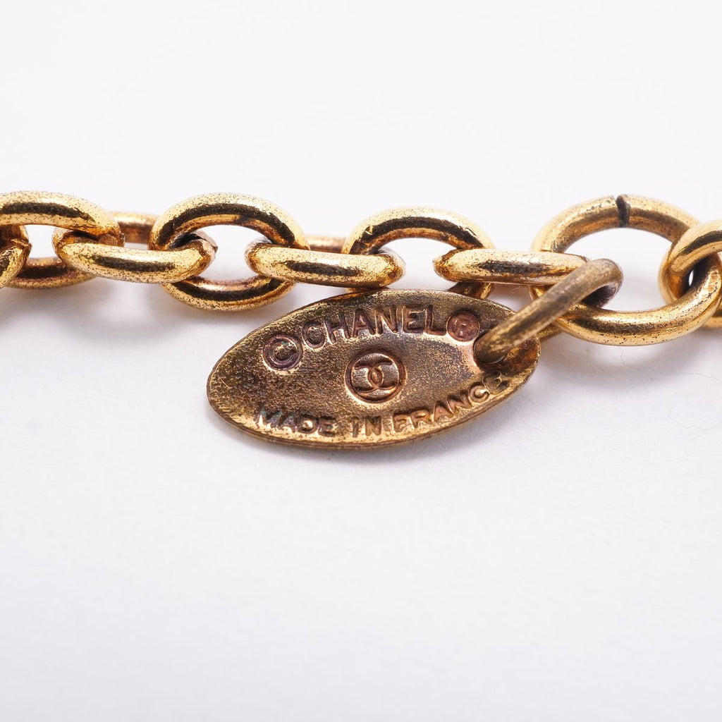 Chanel Necklace Vintage CC Logo Round Circle Gold Plated — view 5