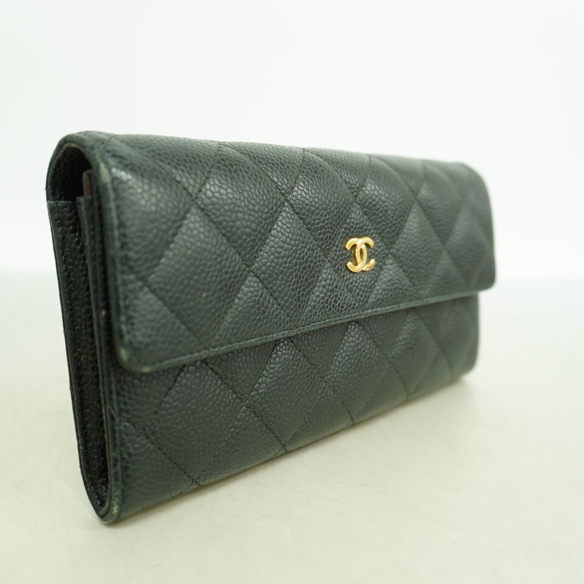 Chanel Wallet Quilted Caviar Leather Black Gold — view 2