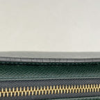 Louis Vuitton Clutch Taiga Baikal Epi — view 6