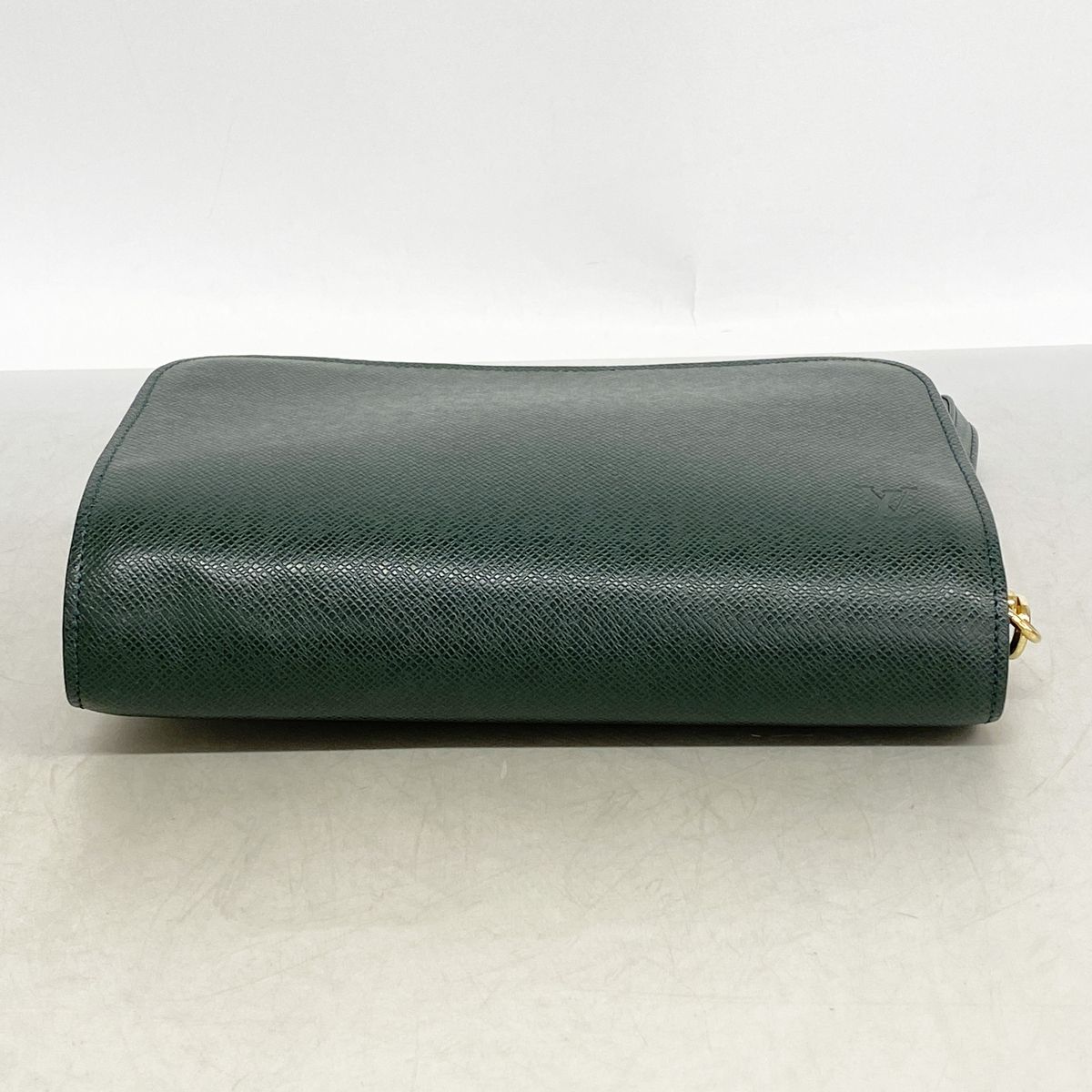 Louis Vuitton Clutch Taiga Baikal Epi — view 3