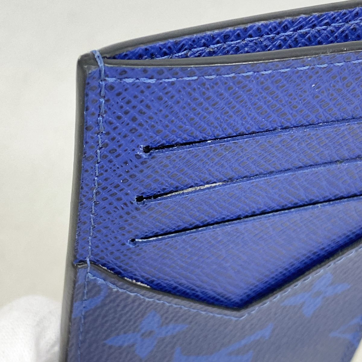 Louis Vuitton Taigarama Coin Card Holder Cobalt — view 6