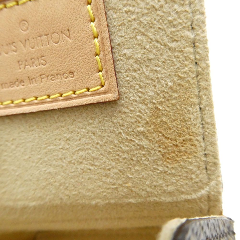 Louis Vuitton Box Case Monogram — view 8