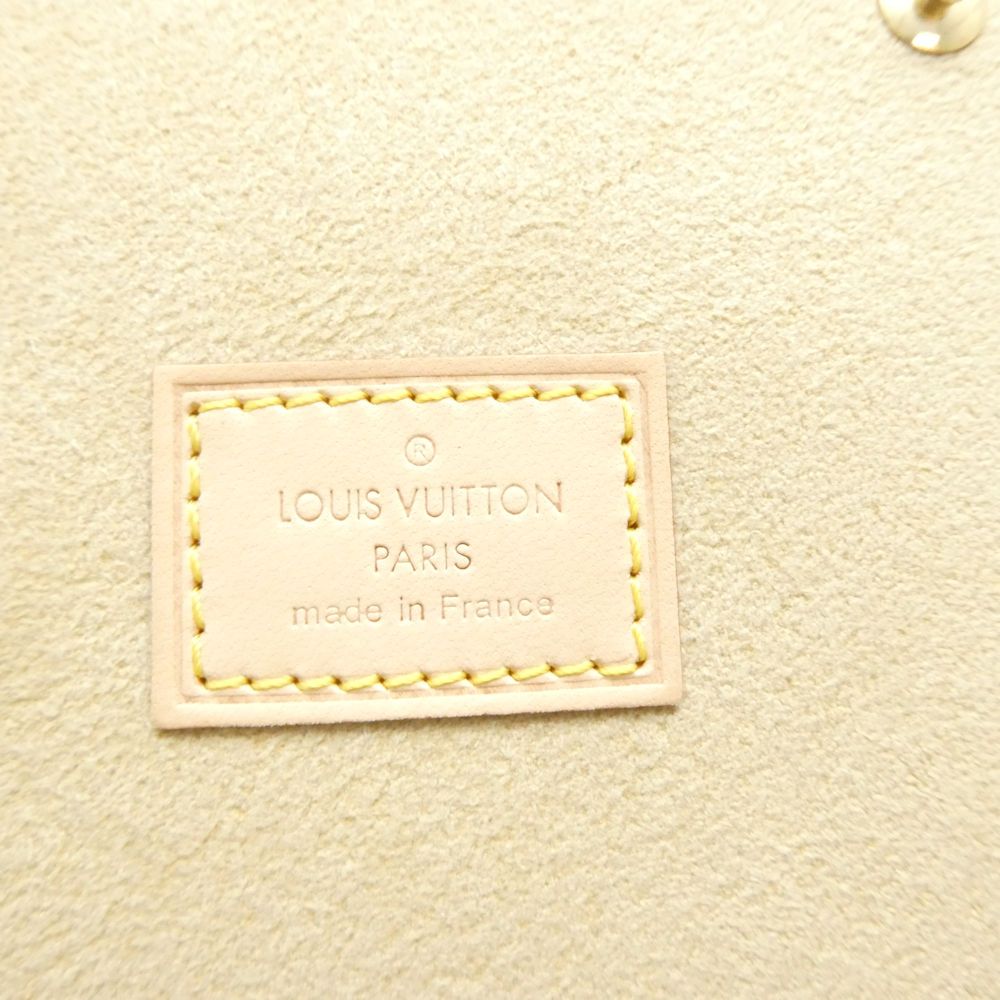 Louis Vuitton Case Monogram — view 4