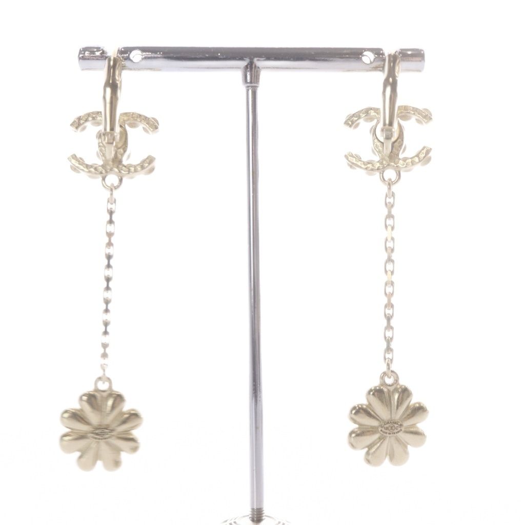 Chanel 18C CC Logo Rhinestone Flower Drop Earrings Gold — view 3