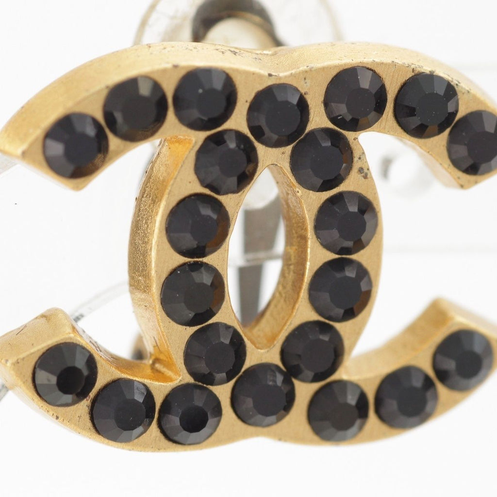 Chanel 01A Rhinestone CC Logo Earrings Black — view 4