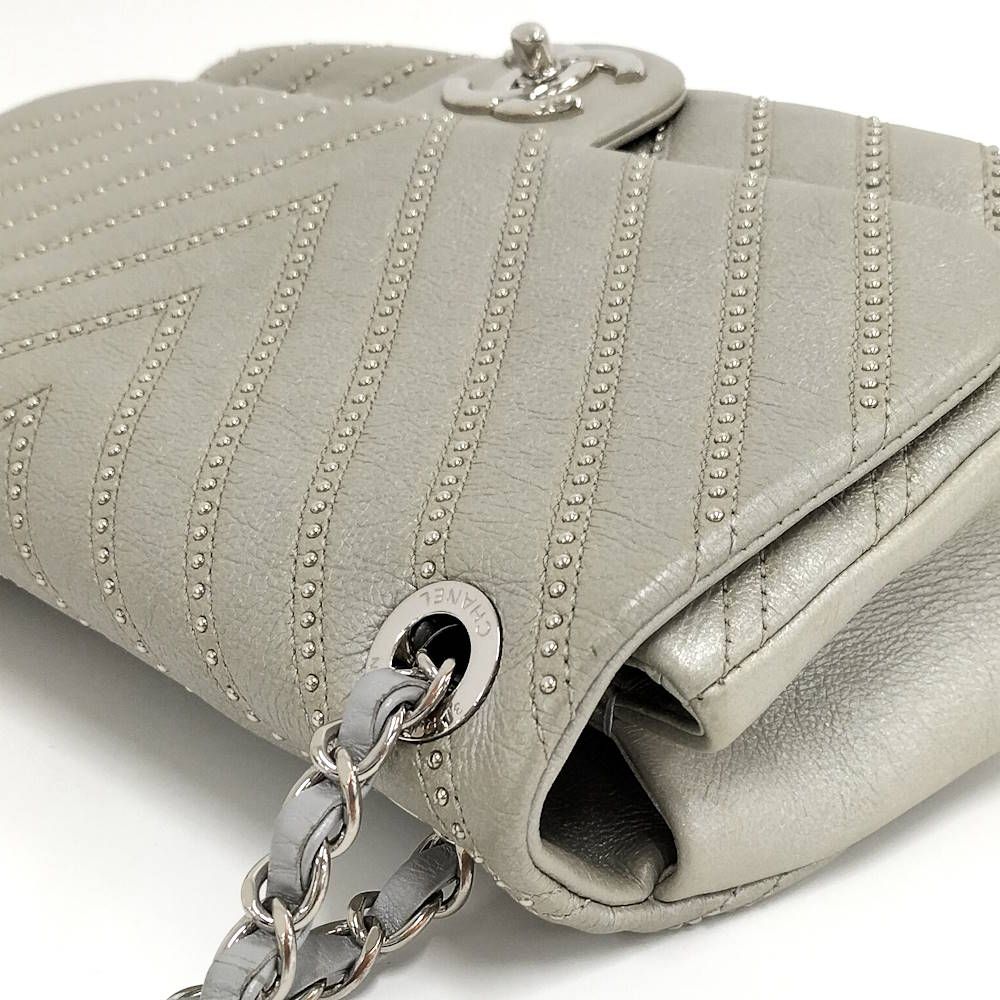 Chanel Chevron Chain Shoulder Bag V-stitch Studs Leather Gray — view 3