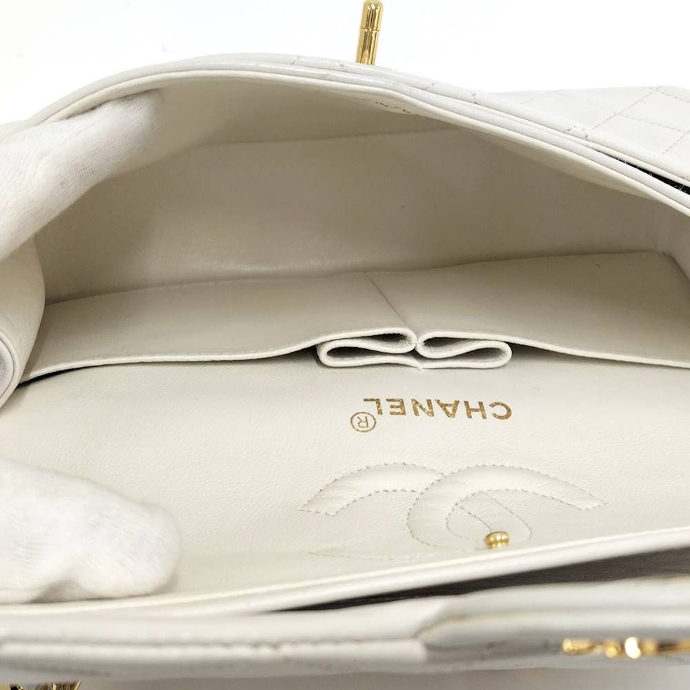 Chanel Quilted 23 Chain Shoulder Bag Double Flap Gold Leather White — view 8
