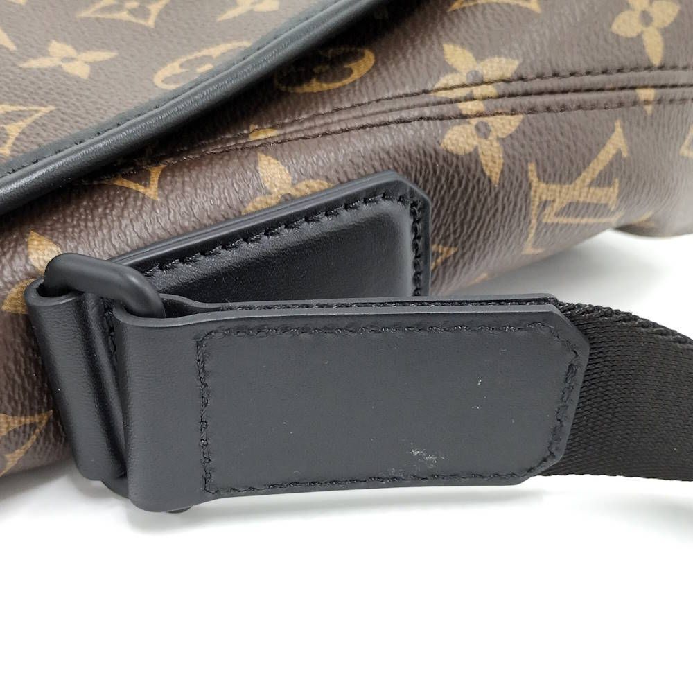 Louis Vuitton Shoulder Bag Magnetic Messenger Monogram Macassar — view 7