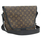 Louis Vuitton Shoulder Bag Magnetic Messenger Monogram Macassar