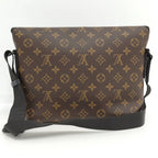 Louis Vuitton Shoulder Bag Magnetic Messenger Monogram Macassar — view 2