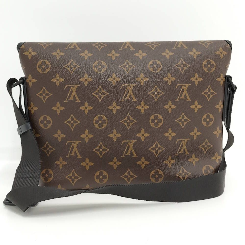 Louis Vuitton Shoulder Bag Magnetic Messenger Monogram Macassar — view 2