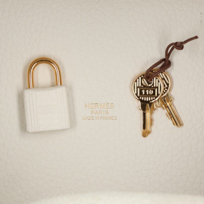 Hermes Picotin Lock PM New White Taurillon Clemence Handbag PM — view 3