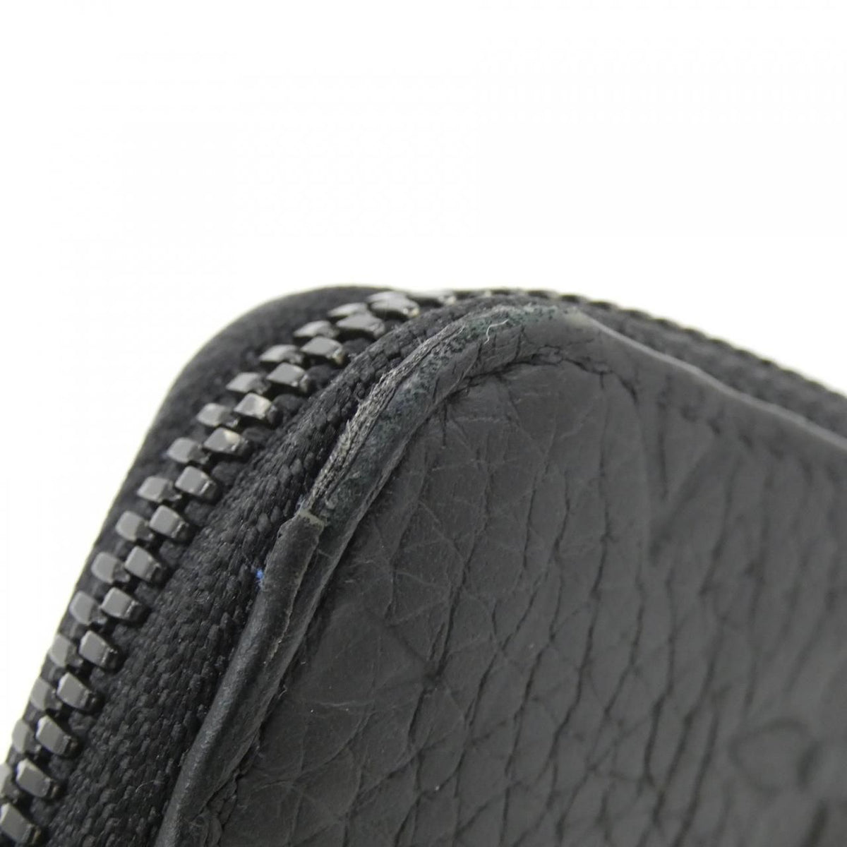 Louis Vuitton Taurillon Monogram Zippy Wallet Vertical — view 3