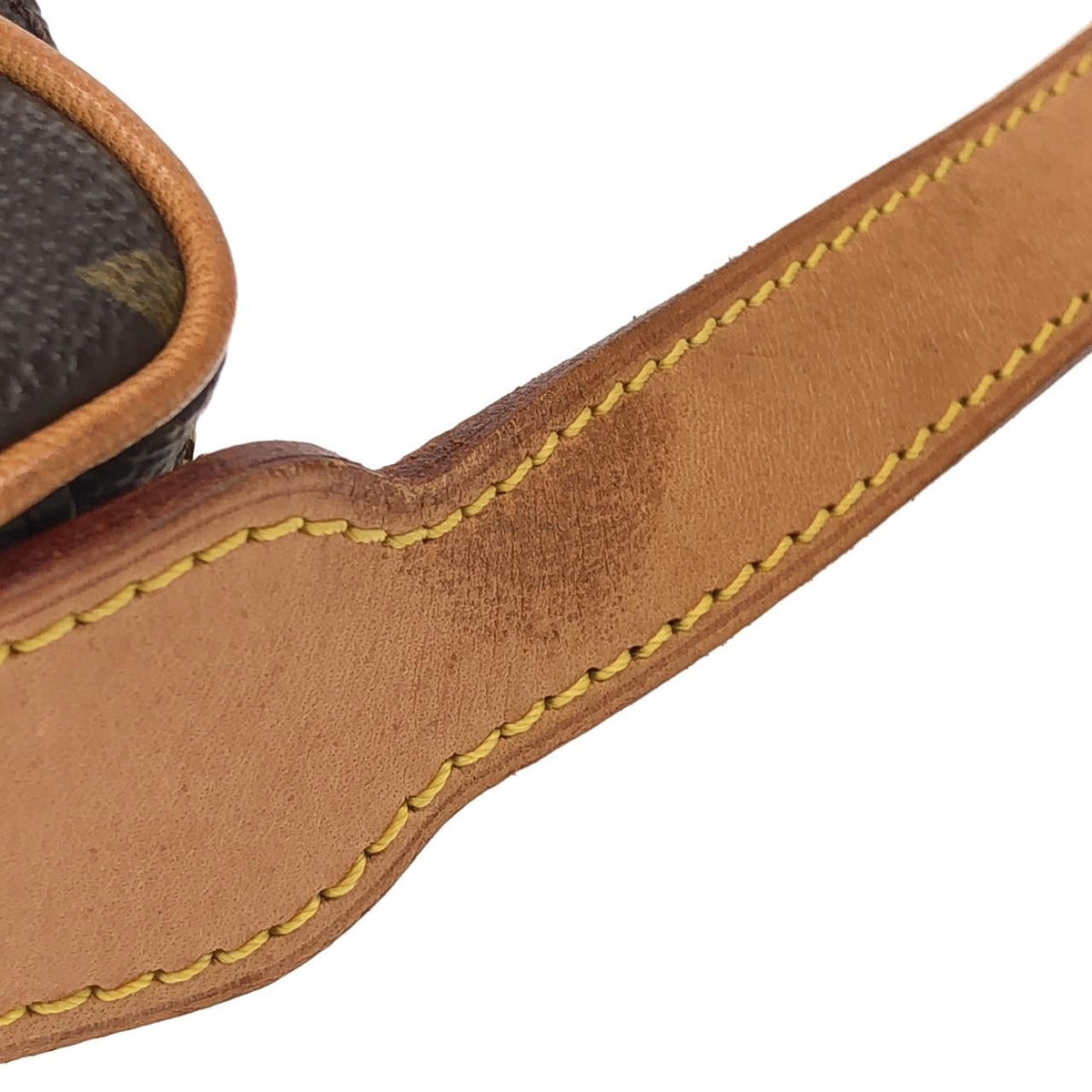 Louis Vuitton Monogram Pochette Croissant Shoulder Bag — view 4