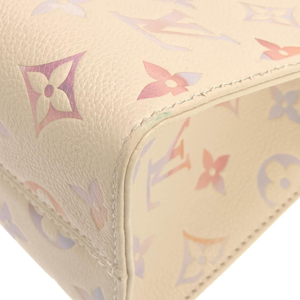 Louis Vuitton Monogram Empreinte On The Go PM Bag — view 2