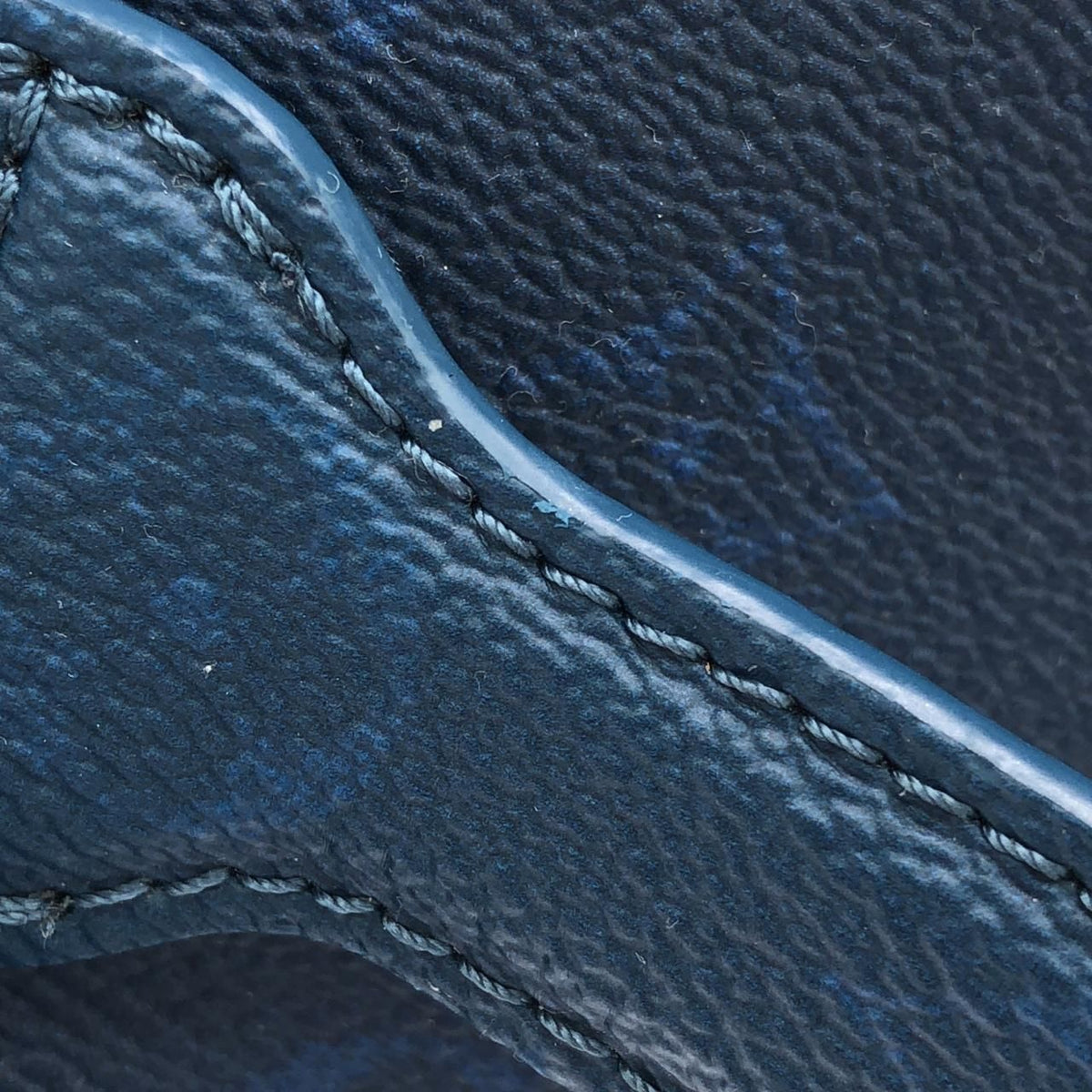 Louis Vuitton Monogram Pigment Discovery Backpack PM — view 6