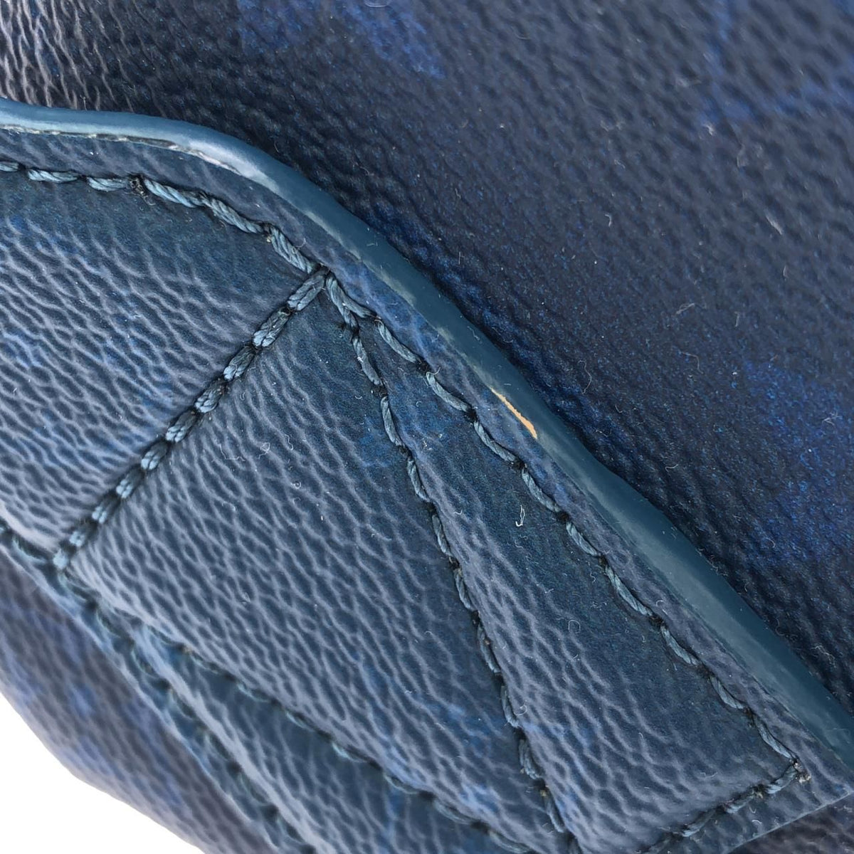 Louis Vuitton Monogram Pigment Discovery Backpack PM — view 5