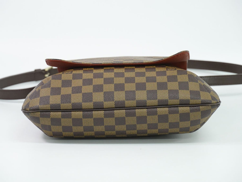 Louis Vuitton LV Musette Damier Ebene Shoulder Bag Pochette Brown — view 3