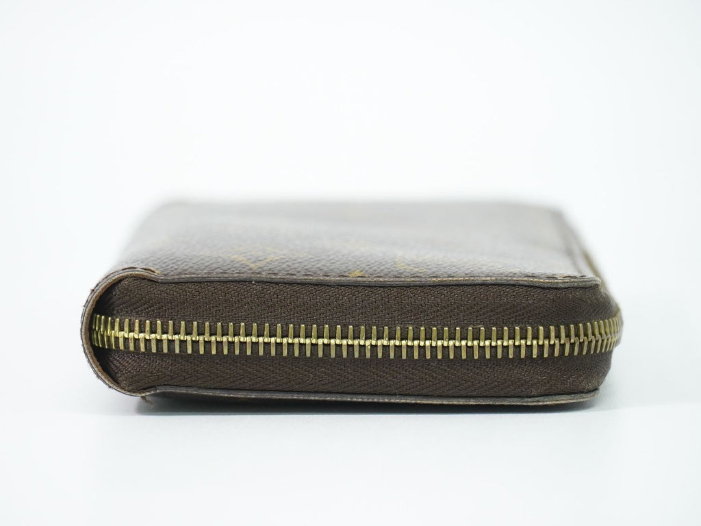 Louis Vuitton LV Vintage Zippy Wallet Monogram Zip Around Brown — view 4