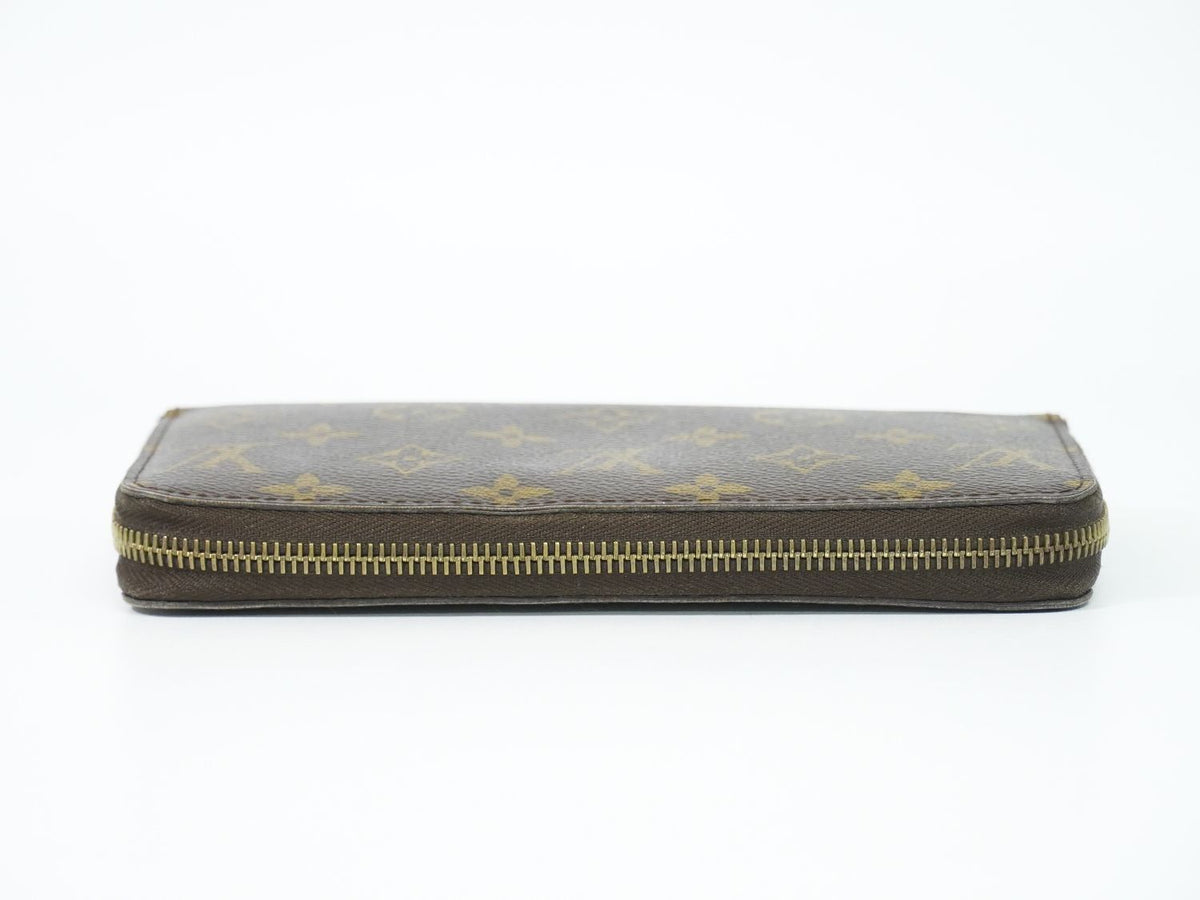 Louis Vuitton LV Vintage Zippy Wallet Monogram Zip Around Brown — view 5