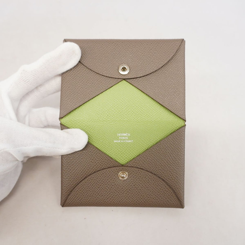 Hermes Card Case Calvi Verso Veau Epsom Etain Vert Criquet Silver — view 3
