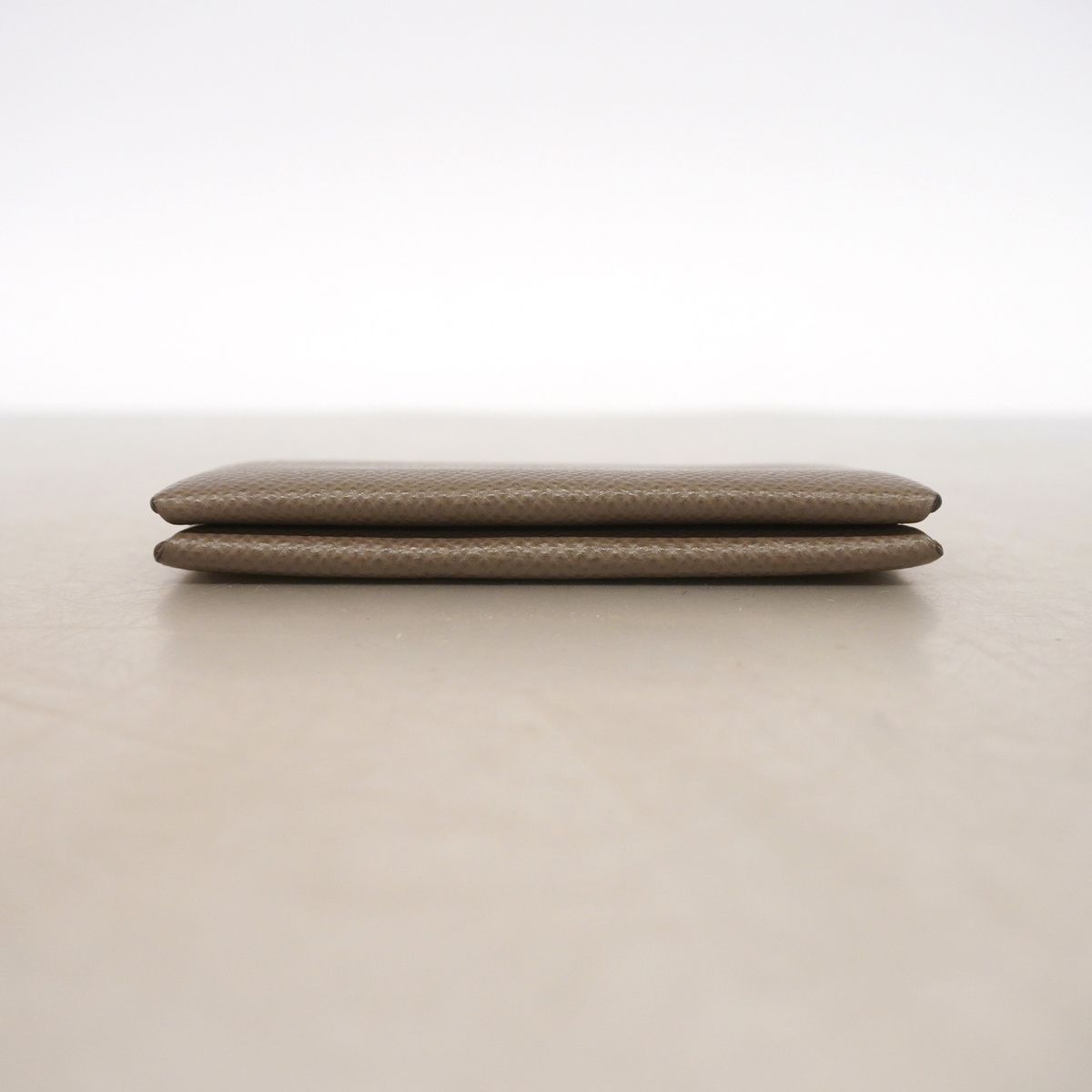 Hermes Card Case Calvi Verso Veau Epsom Etain Vert Criquet Silver — view 2