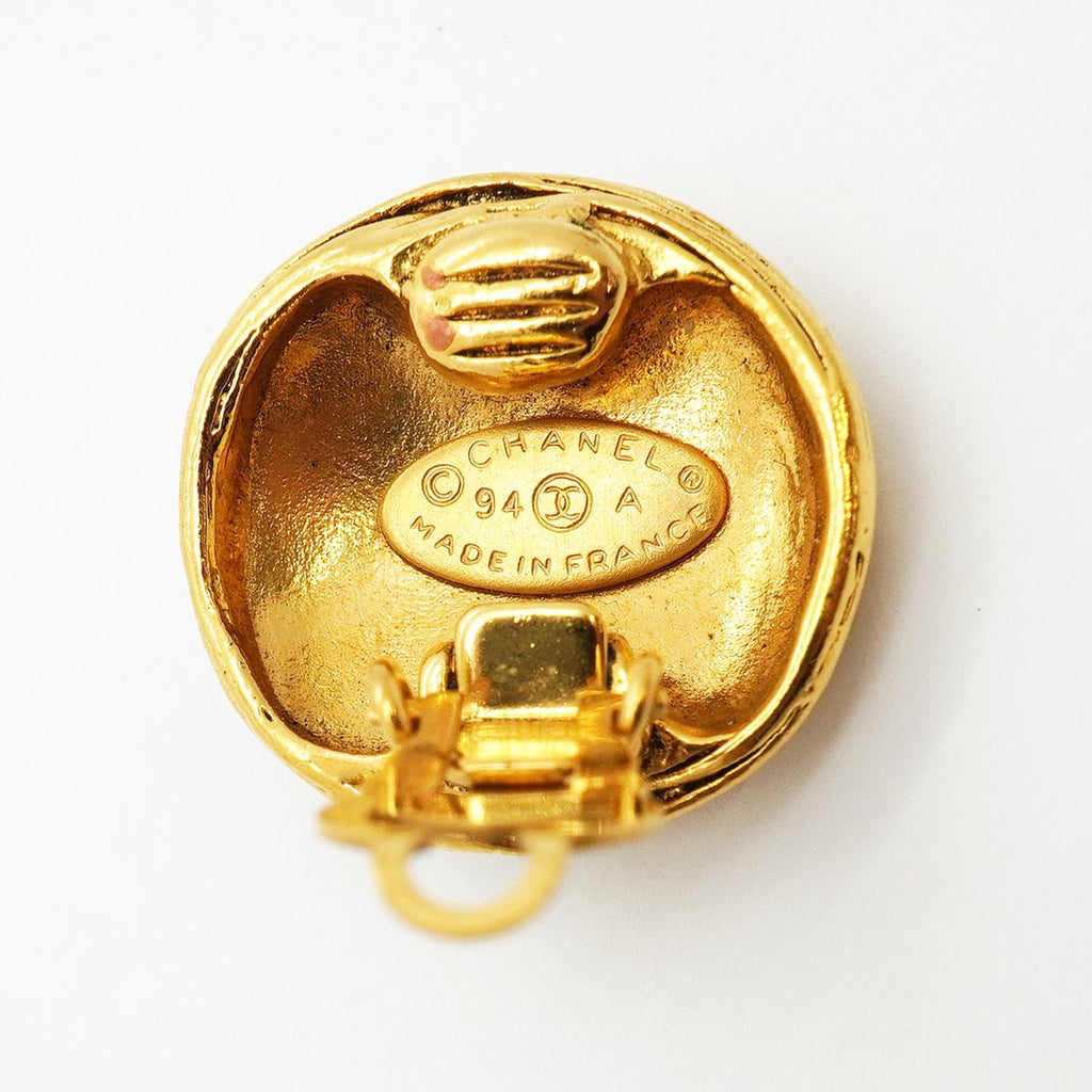 Chanel Earrings Vintage CC Logo Round Circle Gold Plated — view 4