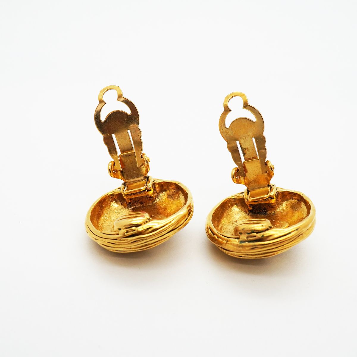 Chanel Earrings Vintage CC Logo Round Circle Gold Plated — view 7