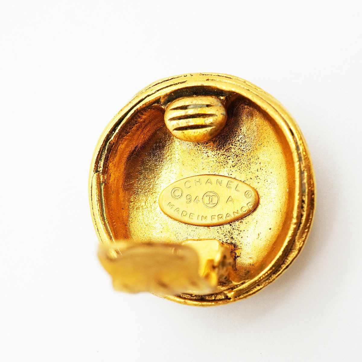 Chanel Earrings Vintage CC Logo Round Circle Gold Plated — view 4