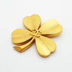 Chanel Brooch Vintage CC Logo Clover Motif Gold Plated — view 2