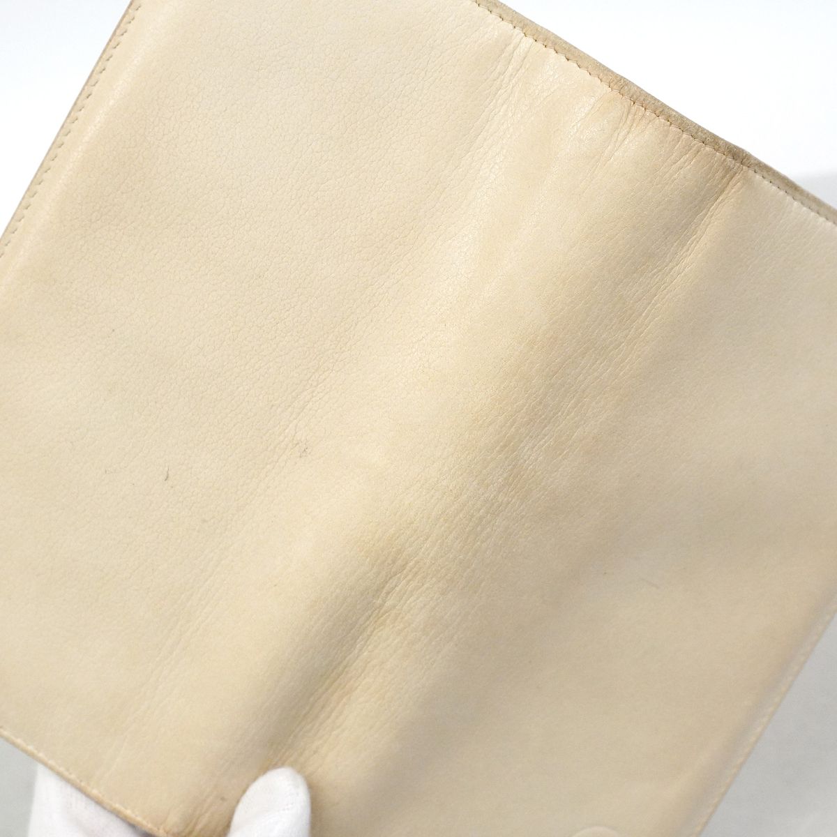 Chanel Wallet Camellia Leather Beige Silver — view 8