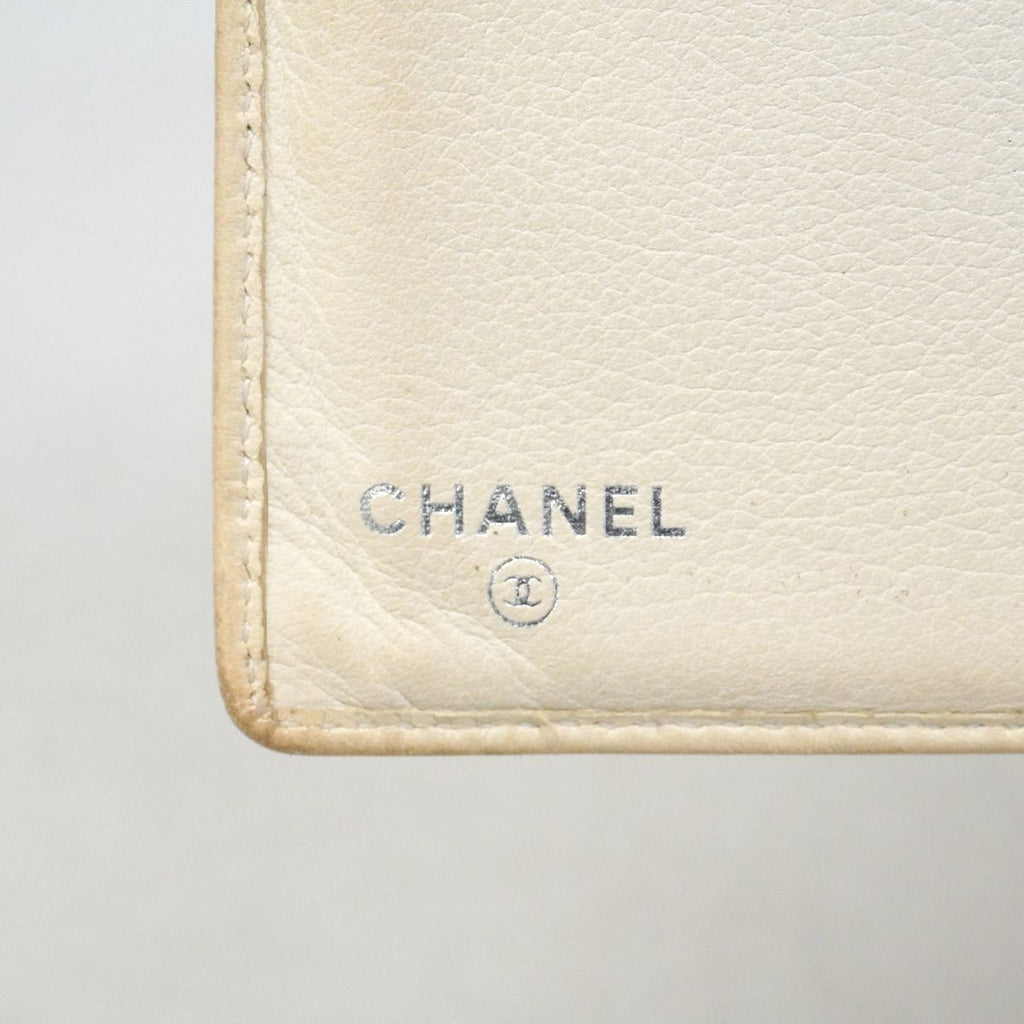 Chanel Wallet Camellia Leather Beige Silver — view 5