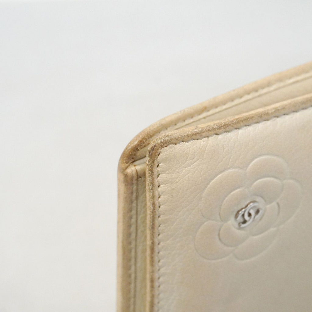 Chanel Wallet Camellia Leather Beige Silver — view 6