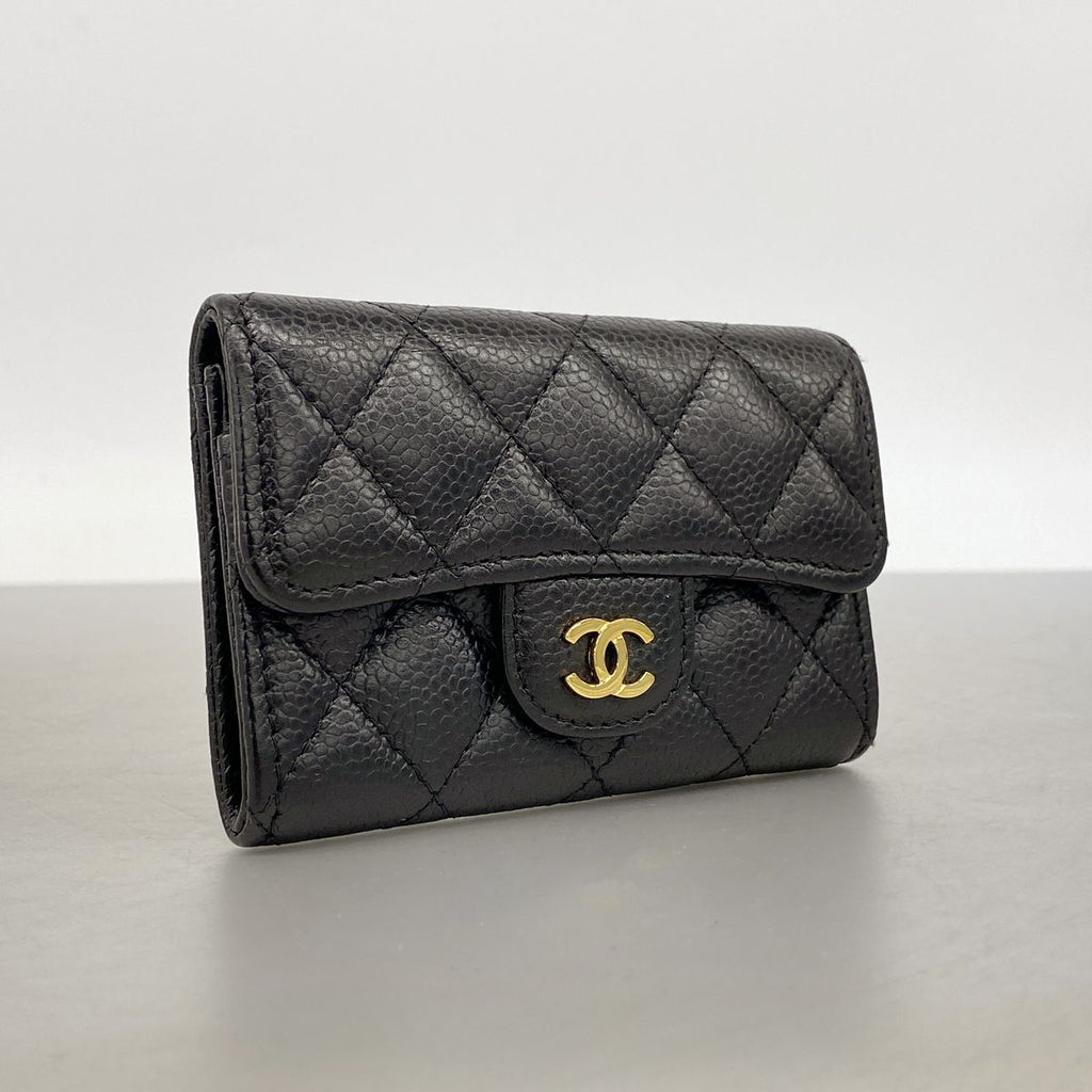 Chanel Card Case Quilted Caviar Leather Black Gold — view 2