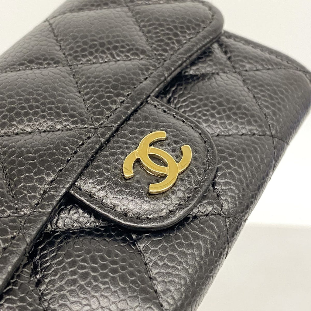 Chanel Card Case Quilted Caviar Leather Black Gold — view 8