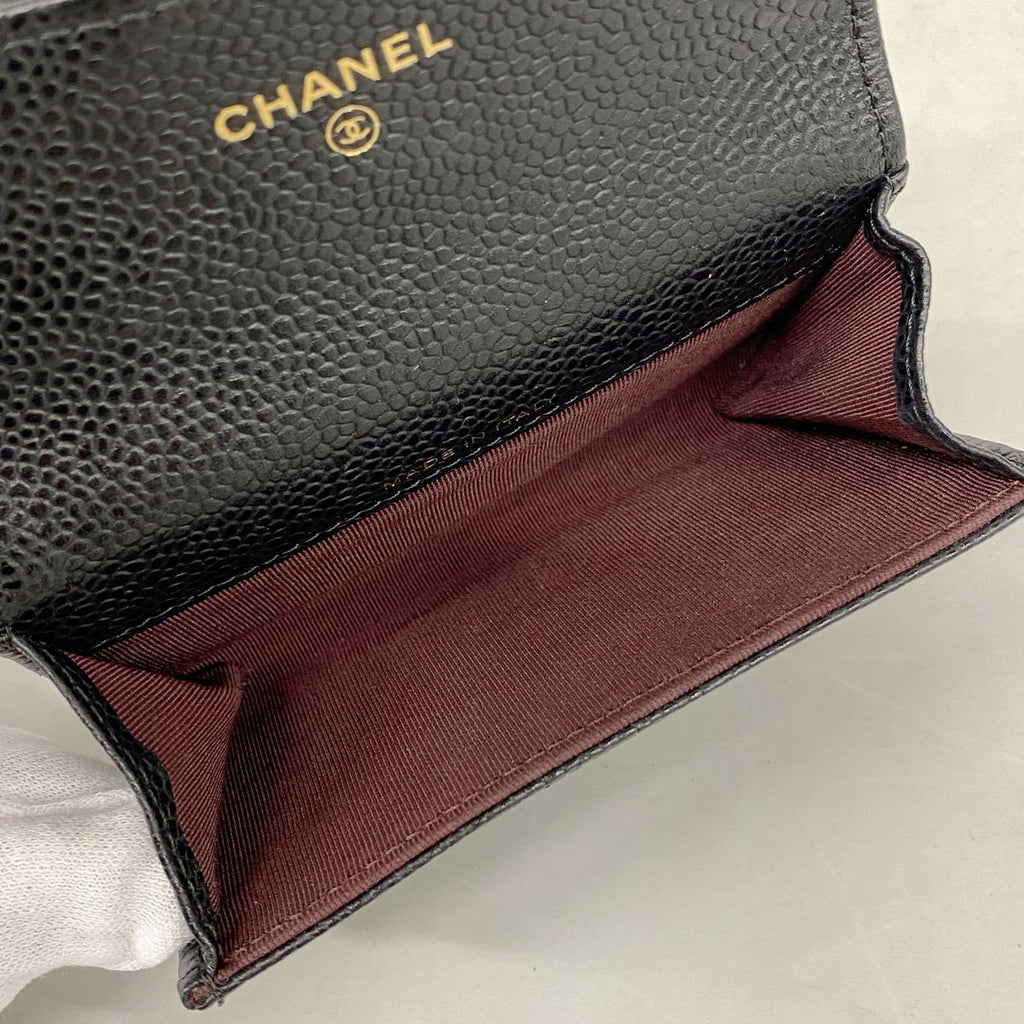 Chanel Card Case Quilted Caviar Leather Black Gold — view 3