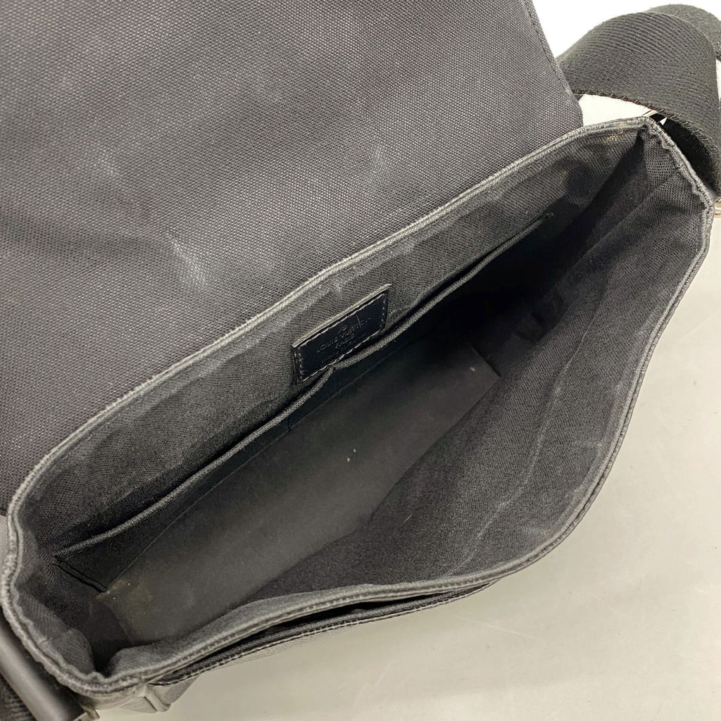 Louis Vuitton Shoulder Bag Damier Graphite District PM Black — view 4