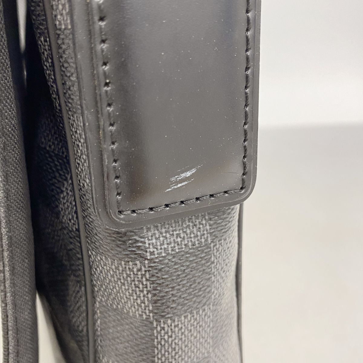 Louis Vuitton Shoulder Bag Damier Graphite District PM Black — view 8