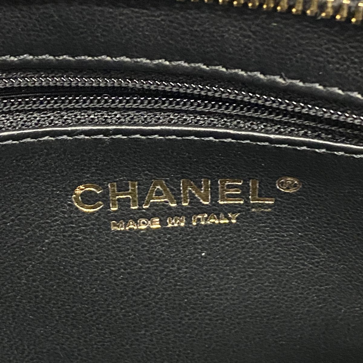 Chanel Tote Bag Reissue Caviar Leather Black Gold — view 5