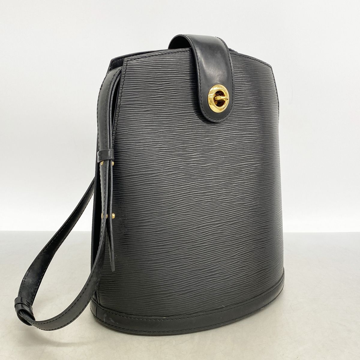 Louis Vuitton Shoulder Bag Epi Cluny Noir — view 2