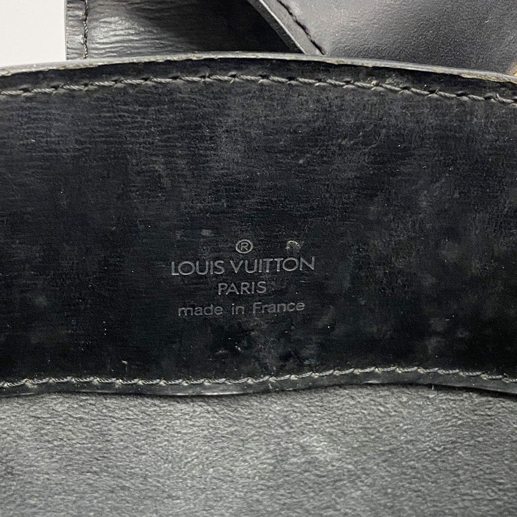 Louis Vuitton Shoulder Bag Epi Cluny Noir — view 5