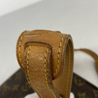 Louis Vuitton Shoulder Bag Monogram Saint-cloud GM Brown — view 6
