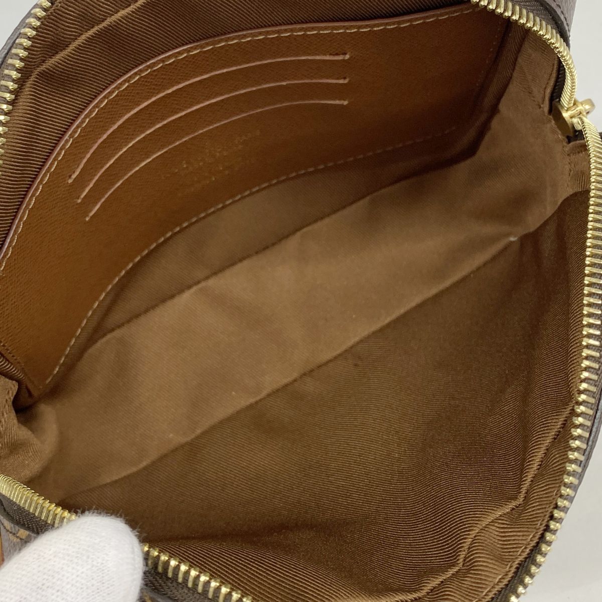 Louis Vuitton Clutch Monogram Soft Trunk Poche Brown — view 4