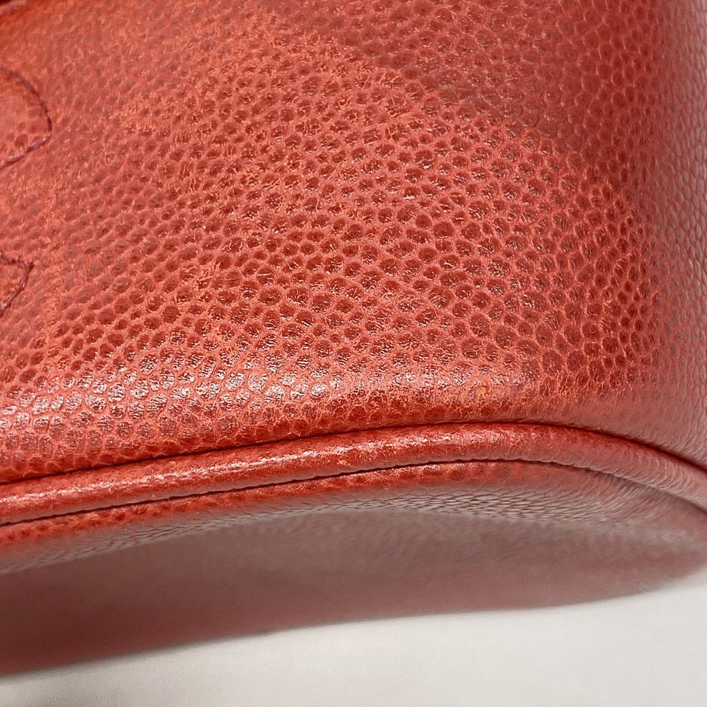Chanel Vanity Bag Caviar Leather Red Gold — view 7