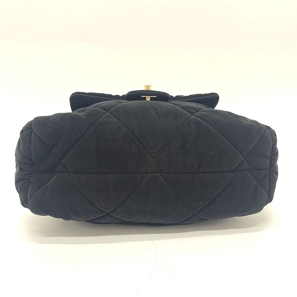 Chanel Shoulder Bag CC Logo Large Bowling Quilted Velvet Black — view 5