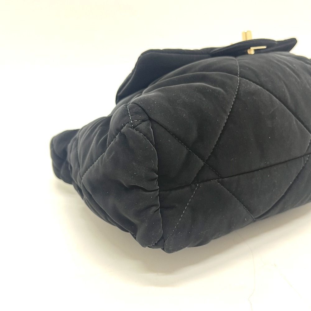 Chanel Shoulder Bag CC Logo Large Bowling Quilted Velvet Black — view 6